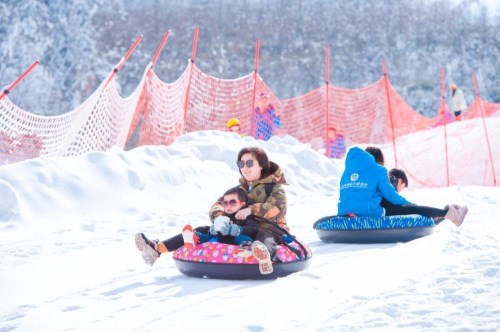 绿葱坡滑雪场