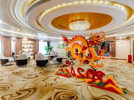 长江贰号游轮5F中庭