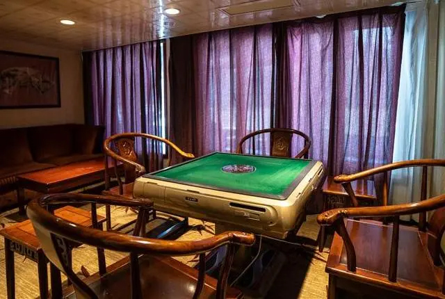 黄金6号游轮棋牌室