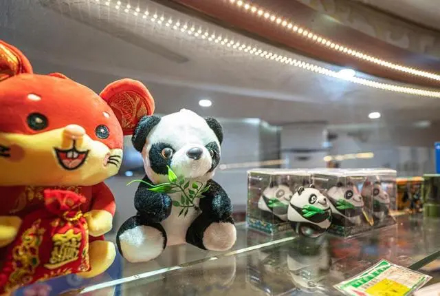 凯娜号游轮商业街
