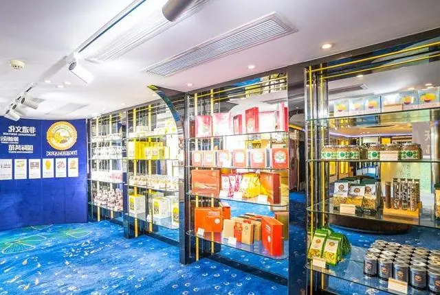 凯珍号游轮纪念品商店