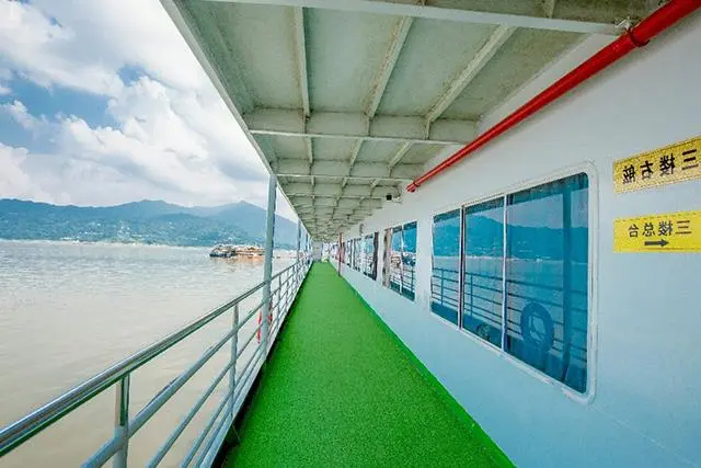 新高湖游船外走廊