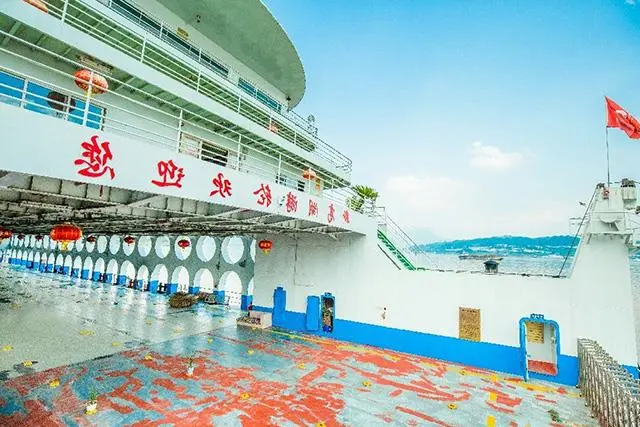 新高湖游船车库