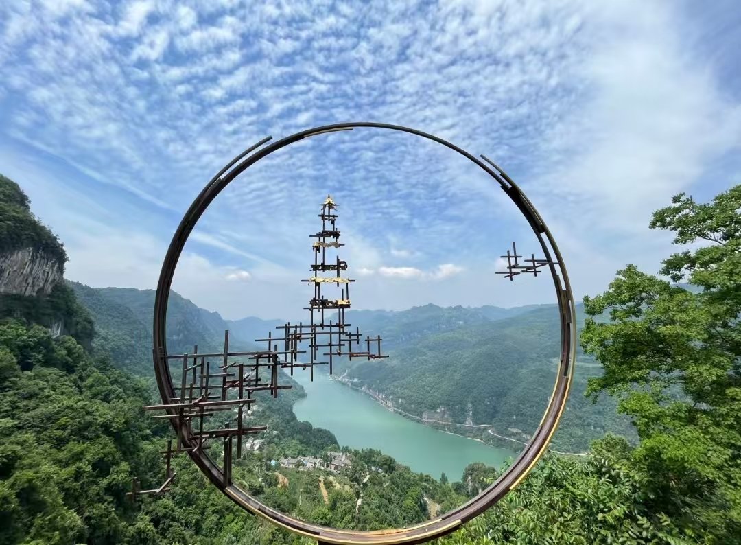 三峡大坝+G348网红公路+移民博物馆+嫘祖风景区一日游